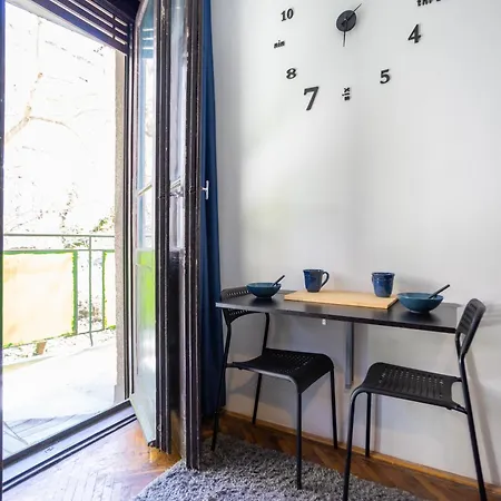 Newberry Apartment With Balcony Budapest Exterior foto