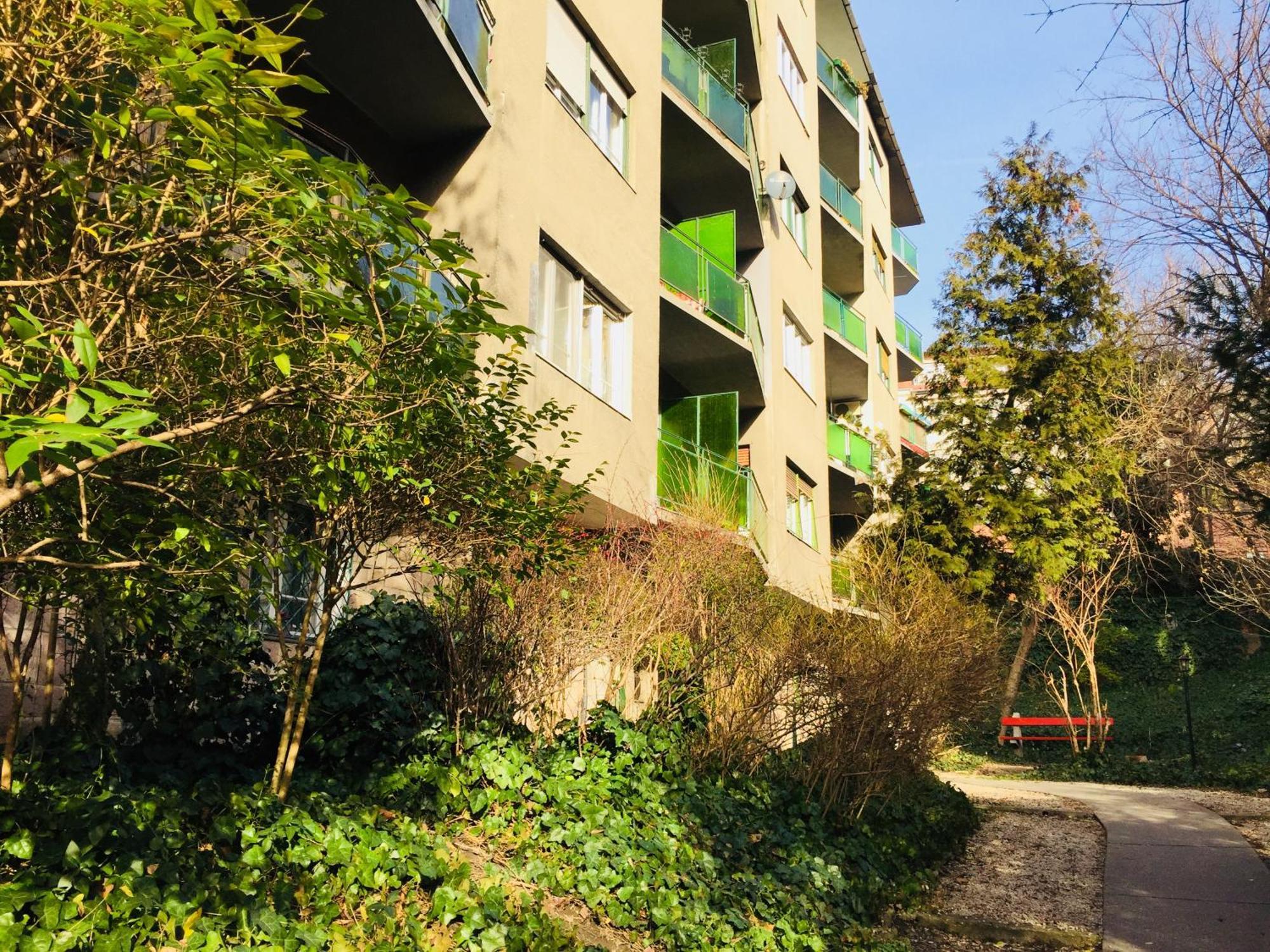 Newberry With Balcony דירה
